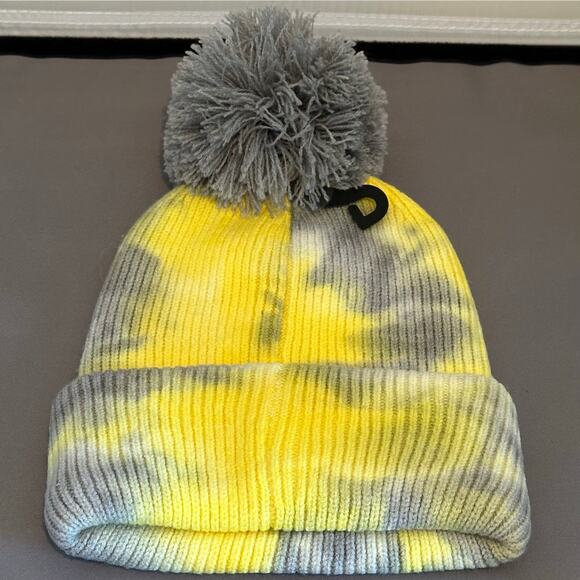 NEW! Kid’s Teal Blue or Yellow Gray Tie Dye Pom Pom Ribbed Beanie (K0082) - Picture 6 of 13